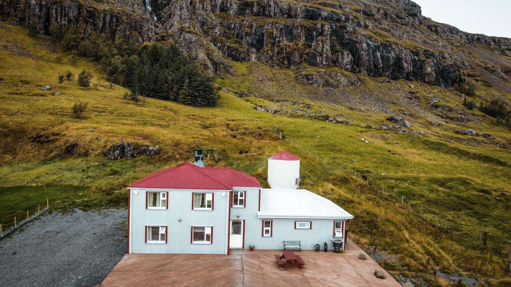 Guesthouse Stekkatun Skálafell Exterior foto